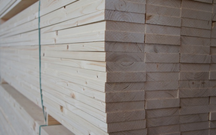 Packaged stack of cladding boards, viewed from the front